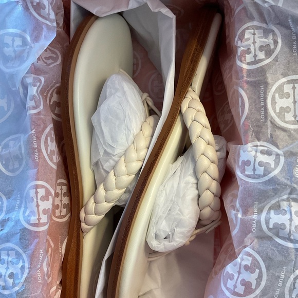 COPY - TORY BURCH SANDALS - Picture 2 of 4